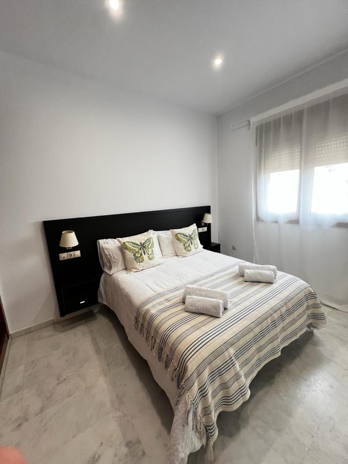 Luxsevilla Moderno 1 Room Piscina Parking 볼무요스 외부 사진